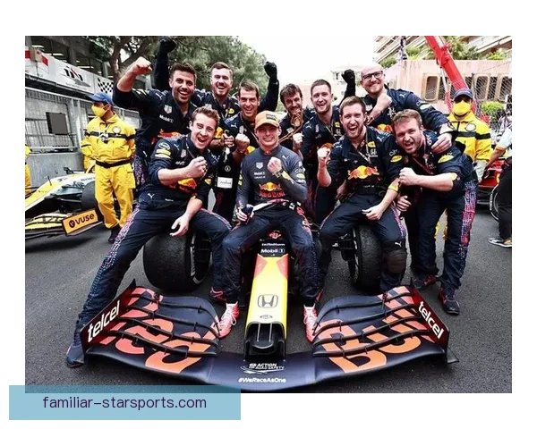 F1赛季激烈竞争再升级 红牛车队与梅赛德斯车队角逐冠军荣耀